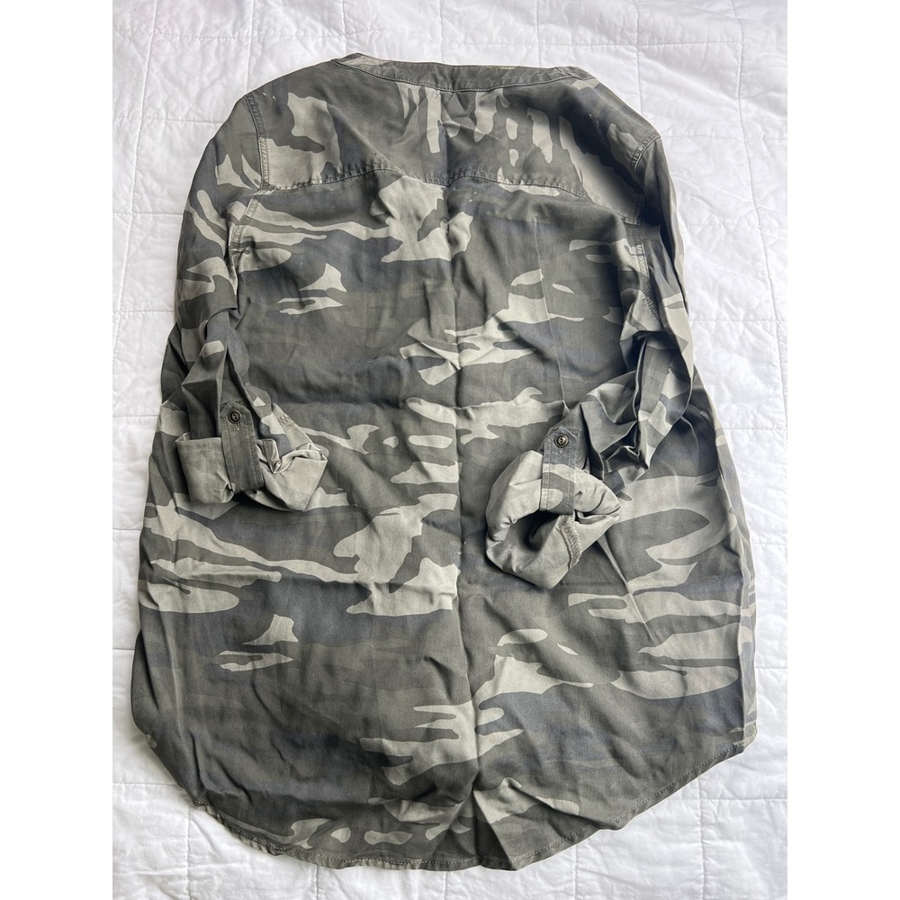 Express Camo Lace Up V-Neck Tunic Top Green Camouflage Lyocell Roll Tab Small - Picture 6 of 6